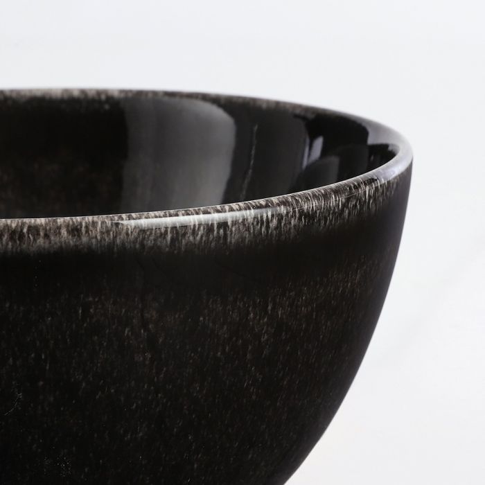 Nærbillede af Tabo skål sort