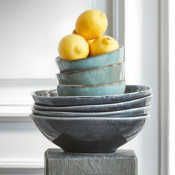 Tabo stentøjsskåle stablet med citroner