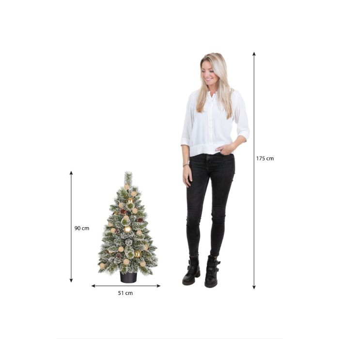 Højde på juletræ i forhold til en person med mål på