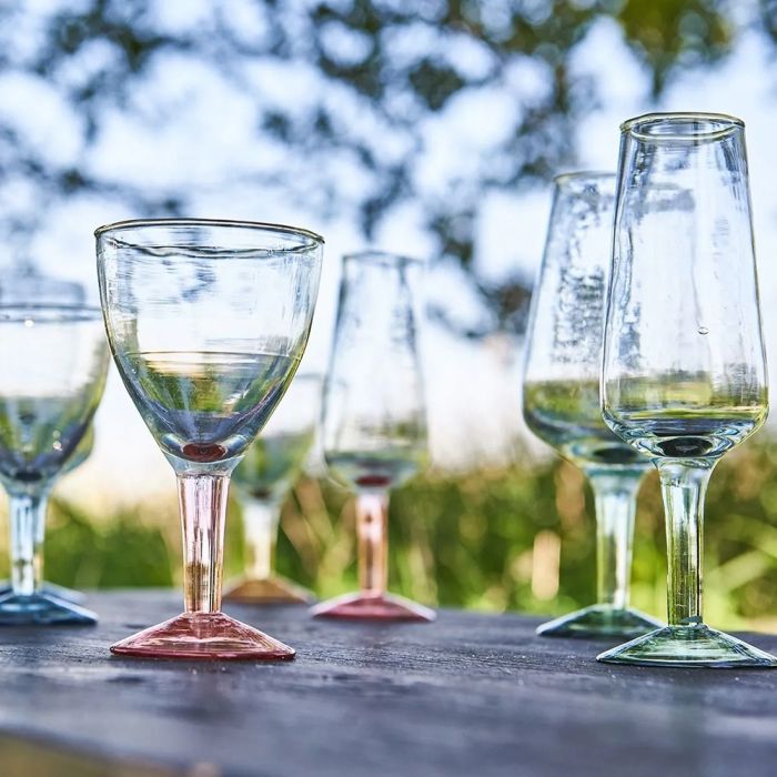 Speedtsberg serie af glas med farvede fødder