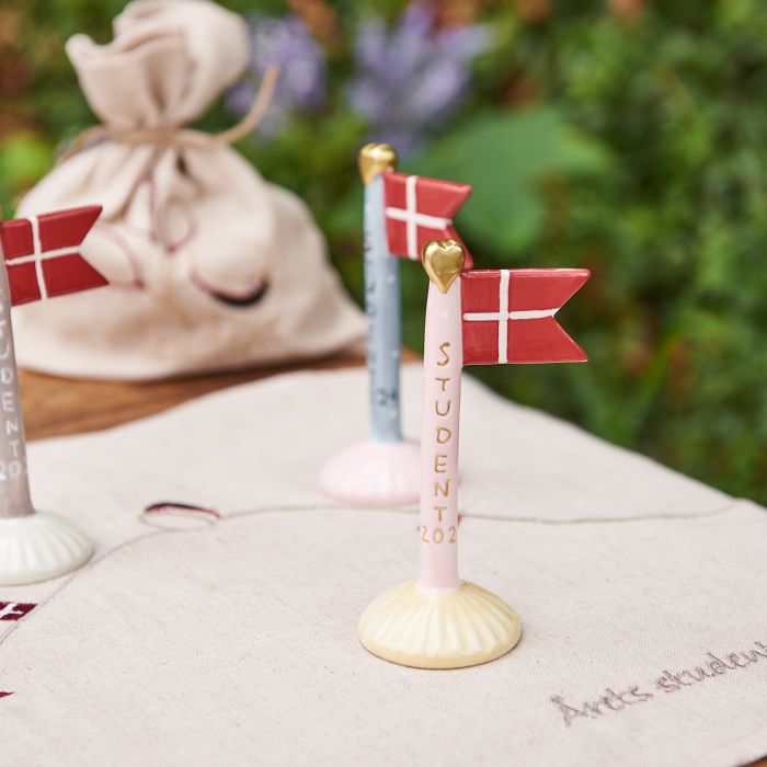 Flag student 14 cm højt