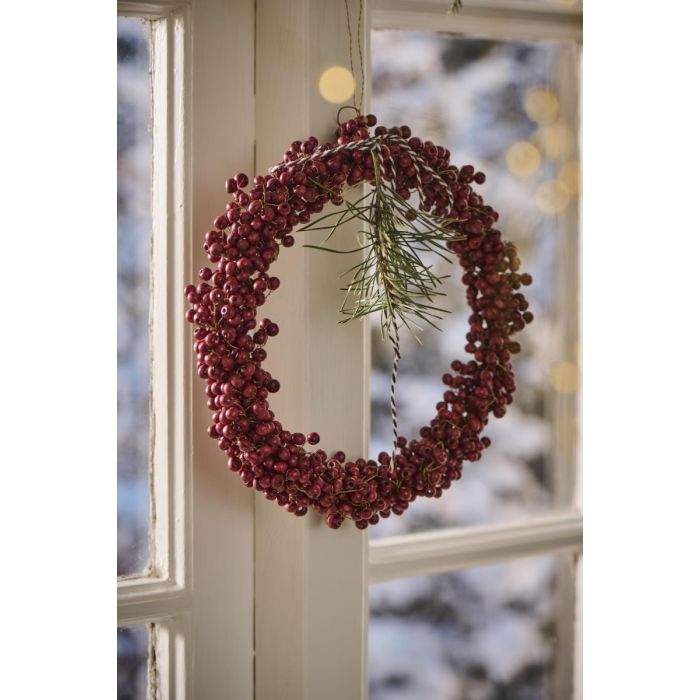 Håndlavet krans m/træperler 22 cm i dia