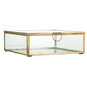 Kvadratisk Solitaire glasæske fra Ib Laursen med låg, klart glas og ramme i antik guldfarvet metal