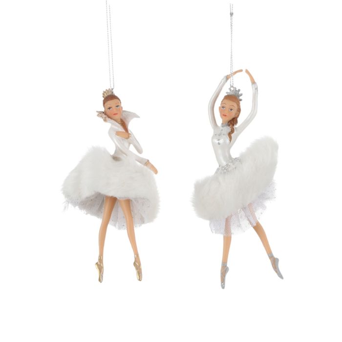 Ballerina med hvid strutkjole