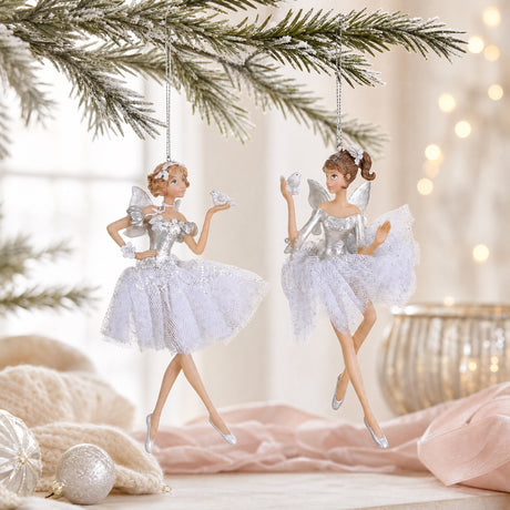 Ballerina med hvidt skørt