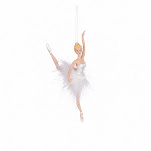 Ballerina med fjerskørt