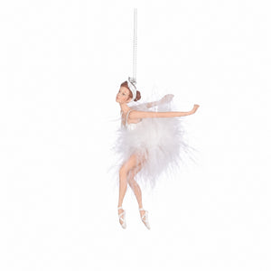 Ballerina med fjerskørt