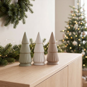 Juletræ i porcelæn 17 cm højt
