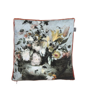 Fadey pude med blomstertryk