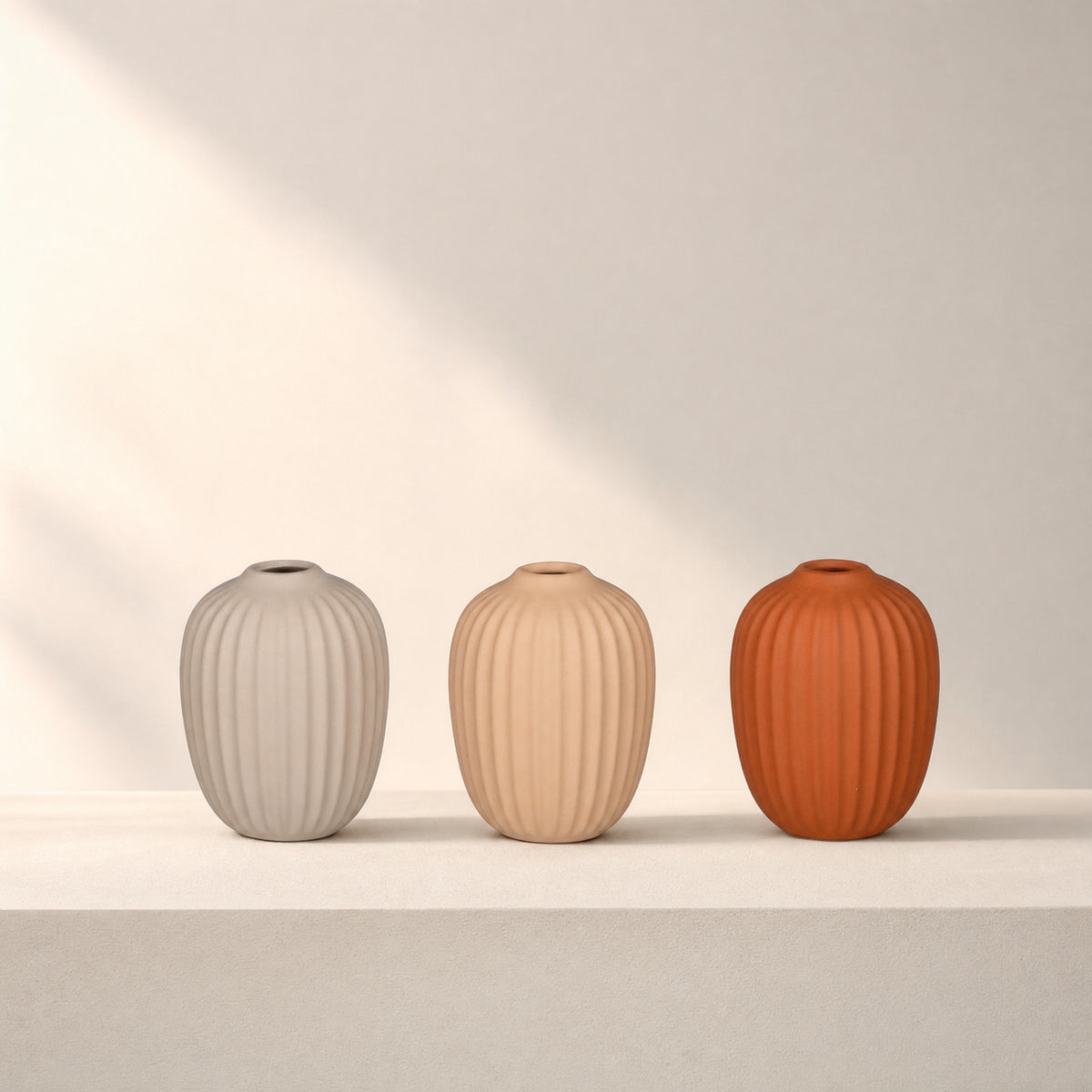 Rillet vase 10 cm høj