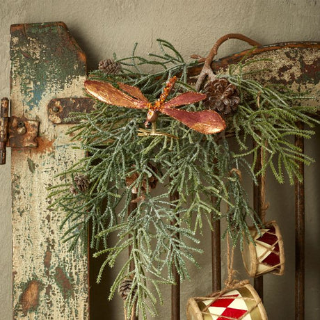 Granbuket med kogler