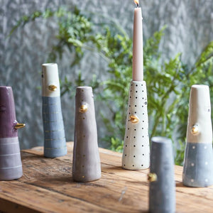 Vase and 16 cm lilla med striber eller prikker