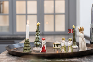 Bakke med julepynt fra Speedtsberg