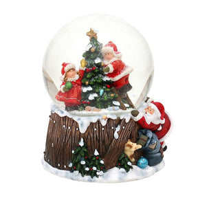 Snekugle Juletræet pyntes