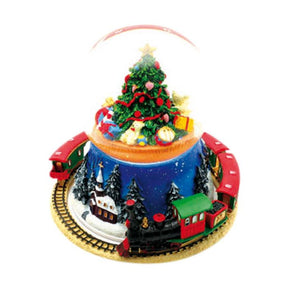 Snekugle med juletræ og tog omkring