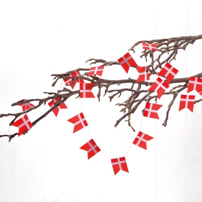 Flagguirlande med danske flag i stof