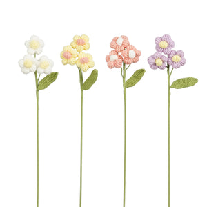 Hæklet forårsblomsterstilk i fore forskellige farver