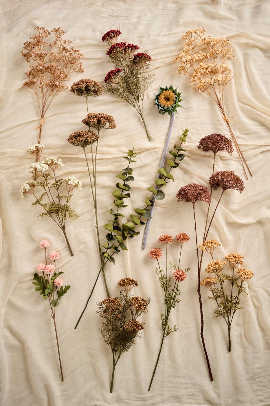 Kunstige blomsterstilke fra Ib Laursens efterårskollektion