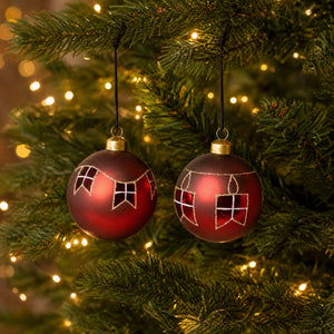 Julekugle med flagguirlande
