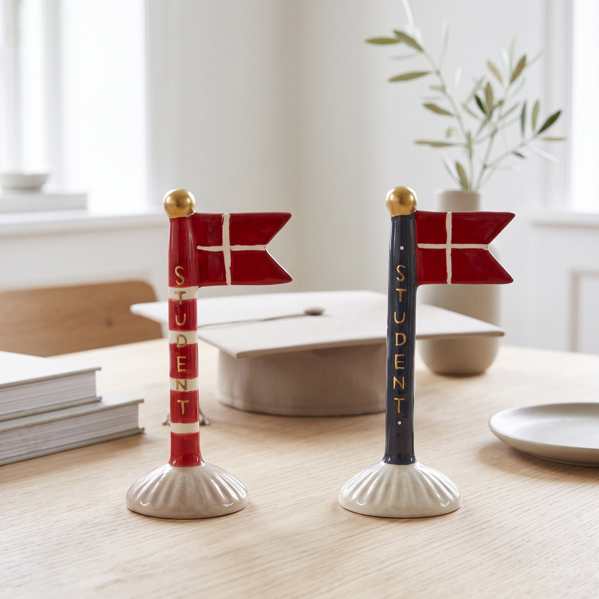 Flag student 14 cm højt