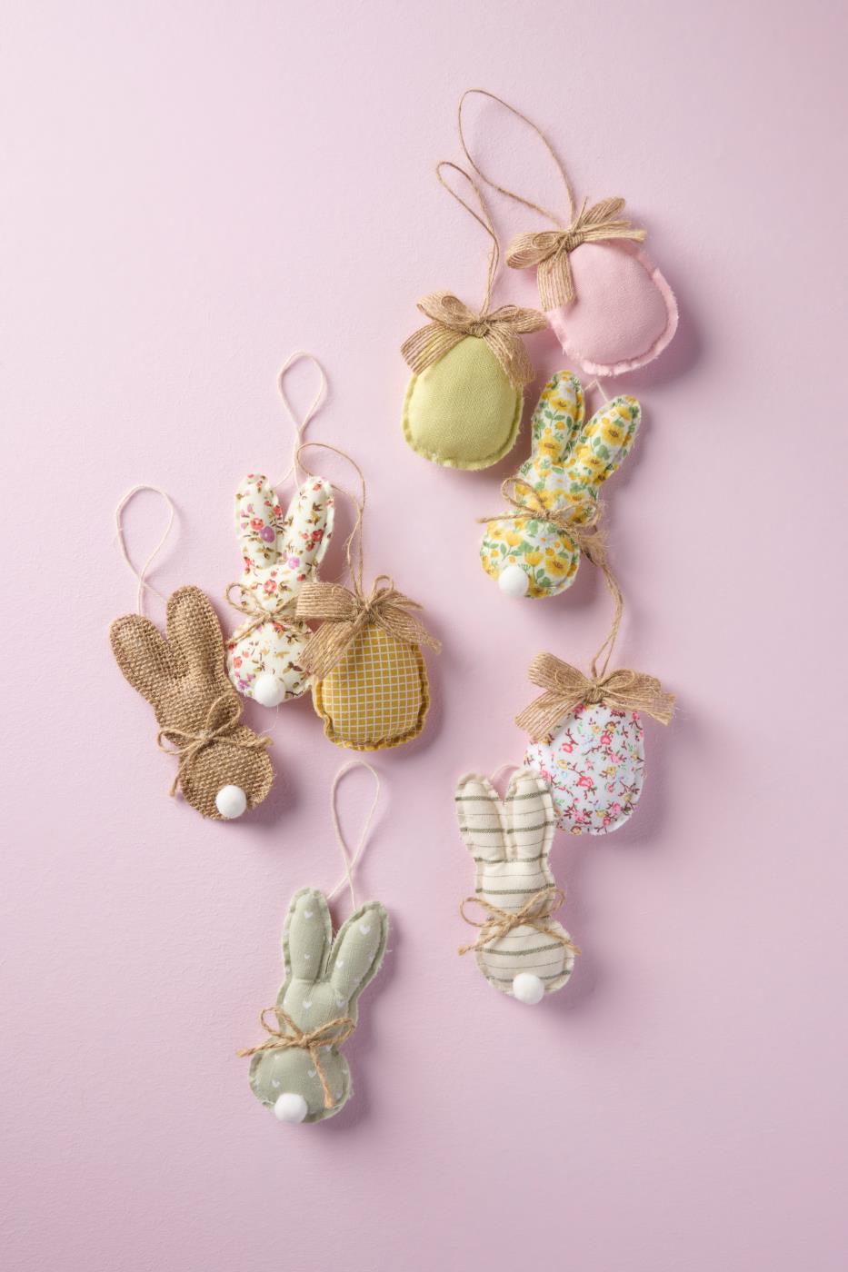 Påskeæg og påskeharer i stof