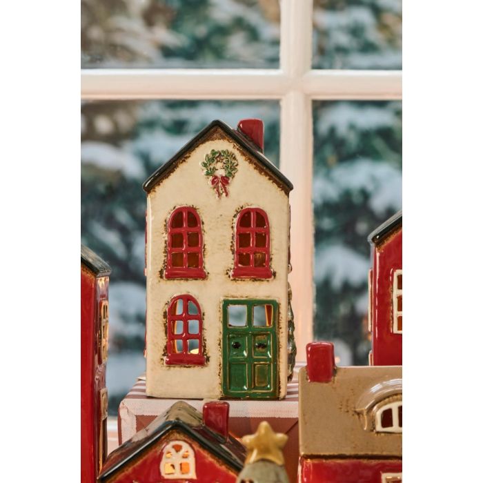 Stillenat Hus til fyrfadslys med grøn dør