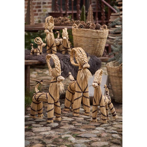 Julebuk m/brunt bånd og skæg 59 cm høj