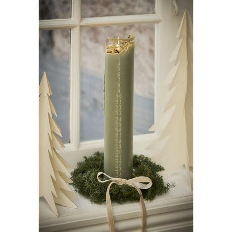 Ib Laursen Kalenderlys 1-24 præget tal støvgrønt