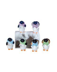 Pingvin med halstørklæde 8 cm højt